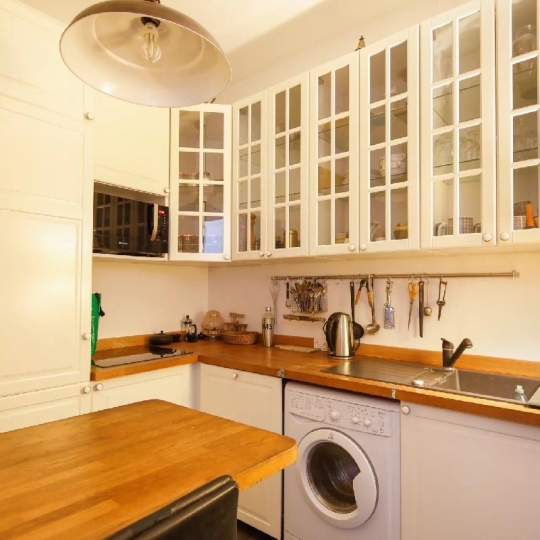  PHILIPPE MENAGER et NICOLAS HUG : Appartement | PARIS (75016) | 54 m2 | 1 980 € 