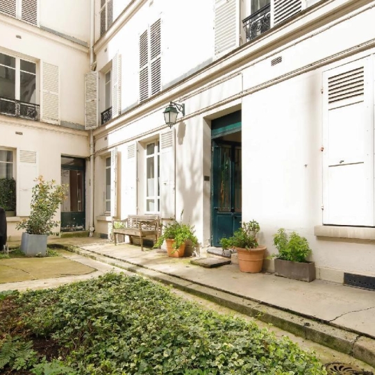  PHILIPPE MENAGER et NICOLAS HUG : Appartement | PARIS (75016) | 54 m2 | 1 980 € 
