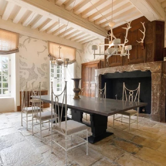  PHILIPPE MENAGER et NICOLAS HUG : Maison / Villa | ARTHIES (95420) | 730 m2 | 5 200 000 € 
