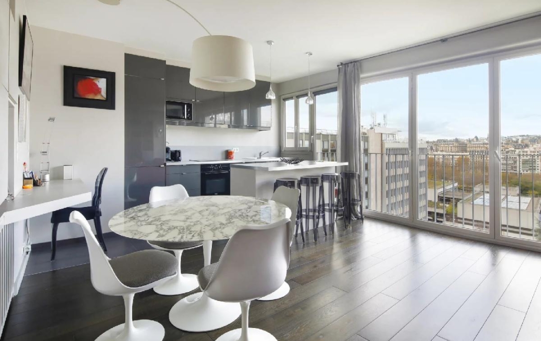 PHILIPPE MENAGER et NICOLAS HUG : Appartement | PARIS (75015) | 81 m2 | 1 360 000 € 