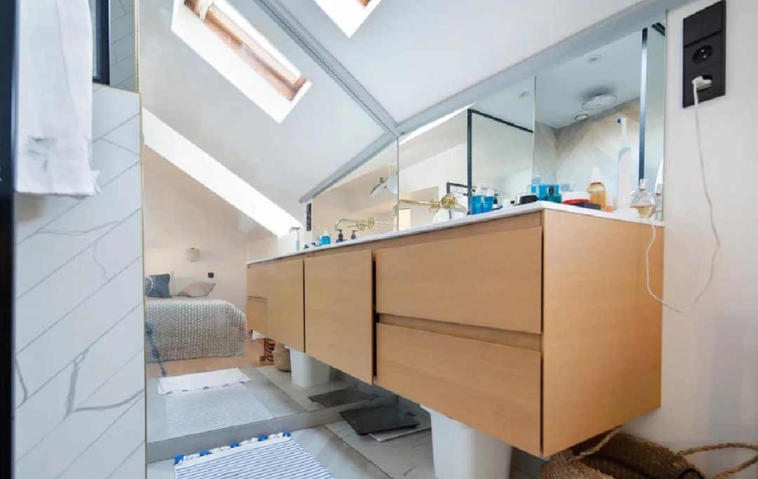 PHILIPPE MENAGER et NICOLAS HUG : Appartement | PARIS (75007) | 43 m2 | 1 090 000 € 
